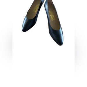 Women’s Ferragamo black heels 8 1/2 AA